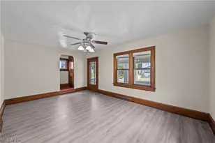 432 Dayton St, Akron, OH 44310 - Photo 7