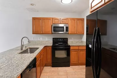 6387 Forest Park Drive, North Ridgeville, OH 44039 - Photo 7