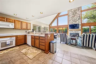 1452 Lake Vue Dr, Roaming Shores, OH 44085 - Photo 13