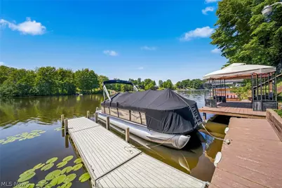 1452 Lake Vue Drive, Roaming Shores, OH 44085 - Photo 5