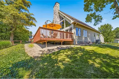 1452 Lake Vue Drive, Roaming Shores, OH 44085 - Photo 3