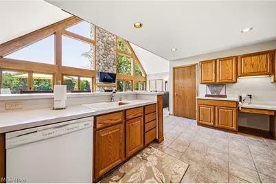 1452 Lake Vue Drive, Roaming Shores, OH 44085 - Photo 15