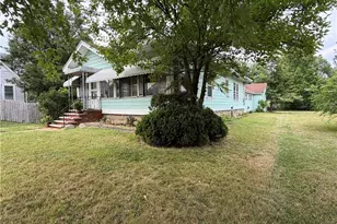2048 Grafton Rd, Elyria, OH 44035 - Photo 3