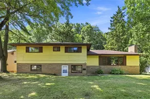558 Garnette Rd, Akron, OH 44313 - Photo 1