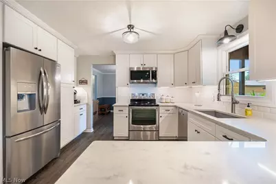 7593 Panther Avenue NE, Canton, OH 44721 - Photo 5