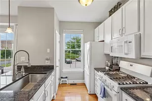 2708 Martin Luther King Jr Dr, Loveland, OH 44104 - Photo 11
