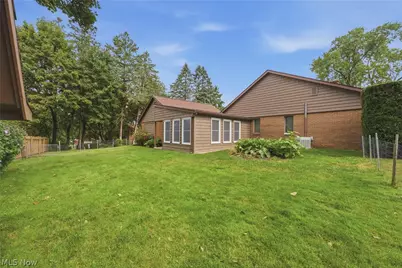 2260 Englewood Avenue, Akron, OH 44312 - Photo 31