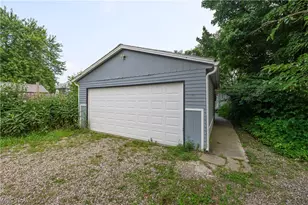 3010 9th St SW, Canton, OH 44710 - Photo 15
