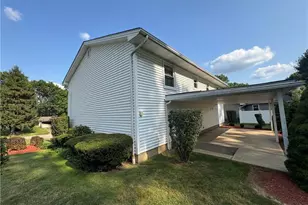 2370 Oak Trace St, Youngstown, OH 44515 - Photo 5