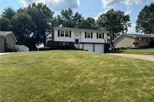 2370 Oak Trace St, Youngstown, OH 44515 - Photo 3