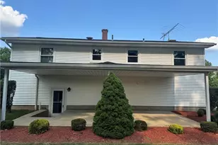 2370 Oak Trace St, Youngstown, OH 44515 - Photo 7