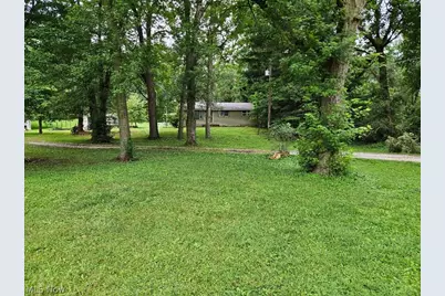 2439 Broadway Avenue NE, East Canton, OH 44730 - Photo 5