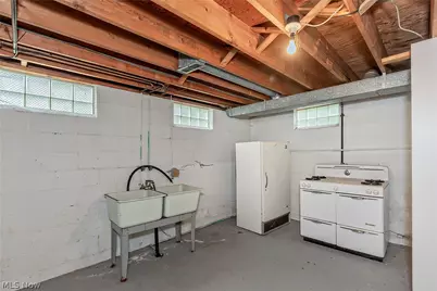 1987 Burlington Road, Akron, OH 44313 - Photo 43