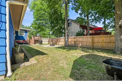 825 Valley Drive, Amherst, OH 44001 - Photo 37