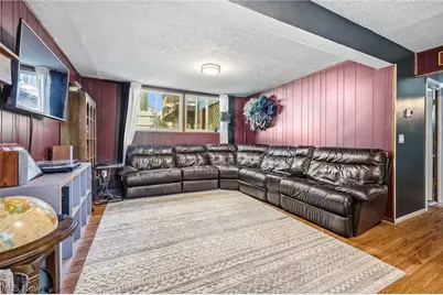 825 Valley Drive, Amherst, OH 44001 - Photo 23
