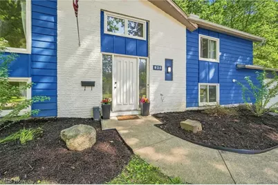 825 Valley Drive, Amherst, OH 44001 - Photo 5