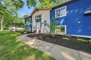 825 Valley Dr, Amherst, OH 44001 - Photo 3