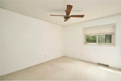 792 Jolson Avenue, Akron, OH 44319 - Photo 17