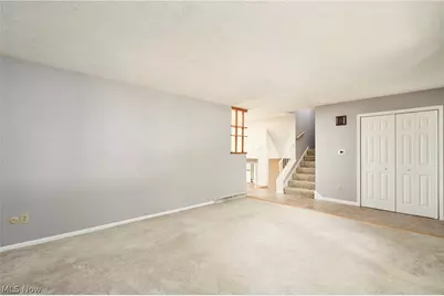 792 Jolson Avenue, Akron, OH 44319 - Photo 5