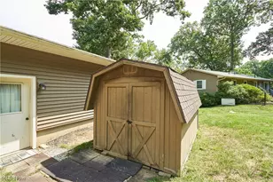 792 Jolson Ave, Akron, OH 44319 - Photo 23
