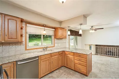 792 Jolson Avenue, Akron, OH 44319 - Photo 9