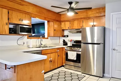 3045 Paradise Avenue, Canfield, OH 44406 - Photo 11