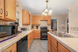 1224 Chase Ave, Oakwood, OH 44107 - Photo 11