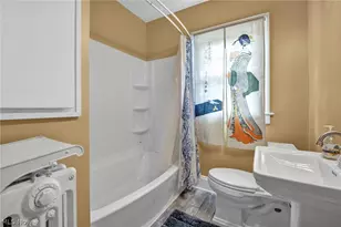 490 Dorchester Rd, Akron, OH 44320 - Photo 37