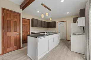 6663 Ross Rd, Madison, OH 44057 - Photo 7