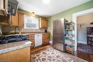1668 Lewis Dr, Oakwood, OH 44107 - Photo 13