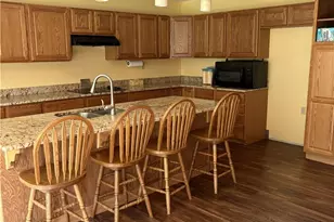 6215 Robinhood Ln, Ashtabula, OH 44004 - Photo 7