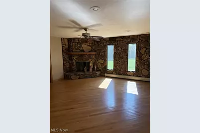 6215 Robinhood Lane, Ashtabula, OH 44004 - Photo 13