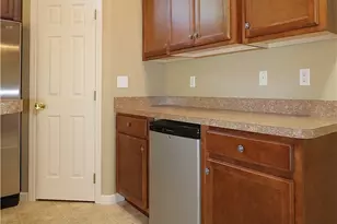 18 Falcon Crest Dr, Norwalk, OH 44857 - Photo 7