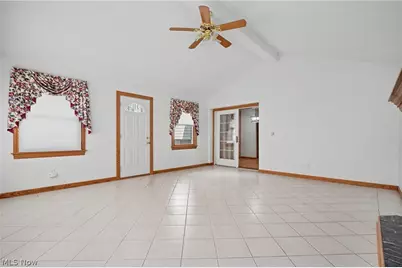 7436 Sugartree Drive, Youngstown, OH 44512 - Photo 9