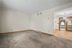 7436 Sugartree Dr, Youngstown, OH 44512 - Photo 19
