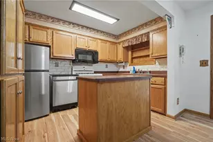 7436 Sugartree Dr, Youngstown, OH 44512 - Photo 7