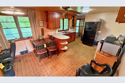 1185 Greensburg Road, Uniontown, OH 44685 - Photo 9