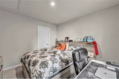 4660 Erhart Drive, Lorain, OH 44053 - Photo 27