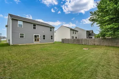 4660 Erhart Drive, Lorain, OH 44053 - Photo 5