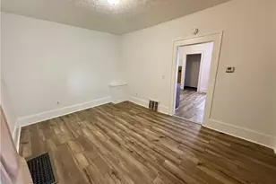 895 Beardsley St, Akron, OH 44311 - Photo 3