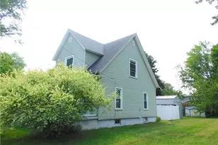 359 Fulton St, Conneaut, OH 44030 - Photo 3