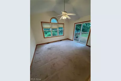 1437 Waters Edge Drive, Akron, OH 44313 - Photo 9