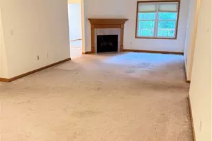 1437 Waters Edge Dr, Akron, OH 44313 - Photo 3