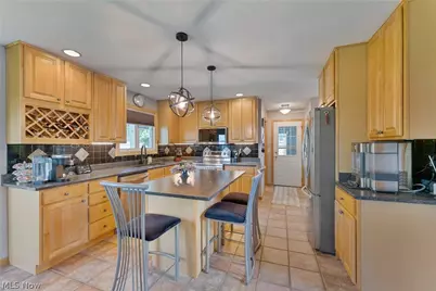 4200 W Candy Apple Court, New Middletown, OH 44442 - Photo 7