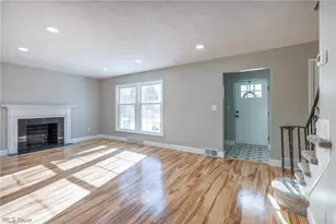 19013 Chagrin Blvd, Huber Heights, OH 44122 - Photo 13