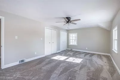19013 Chagrin Boulevard, Huber Heights, OH 44122 - Photo 19