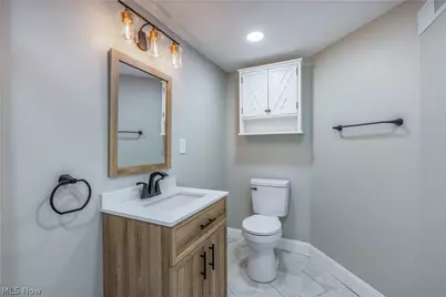 19013 Chagrin Boulevard, Huber Heights, OH 44122 - Photo 27