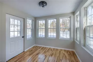 19013 Chagrin Blvd, Huber Heights, OH 44122 - Photo 15