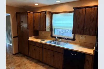 47690 Watson Road, St Clairsville, OH 43950 - Photo 9