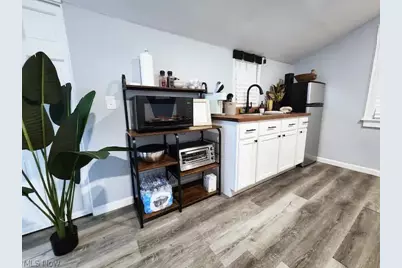 2751 W 32nd Street, Loveland, OH 44113 - Photo 5